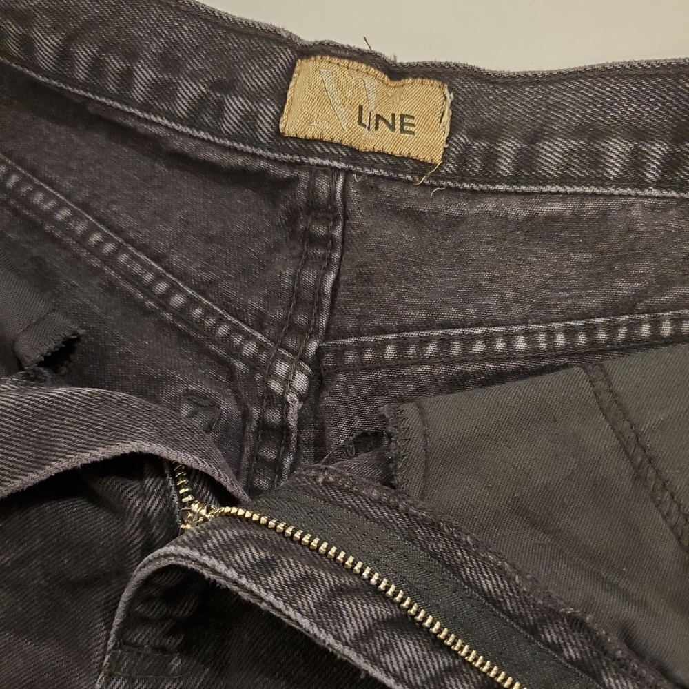 Vintage 90's NY Line Black Denim Distressed Shorts - Picture 10 of 10